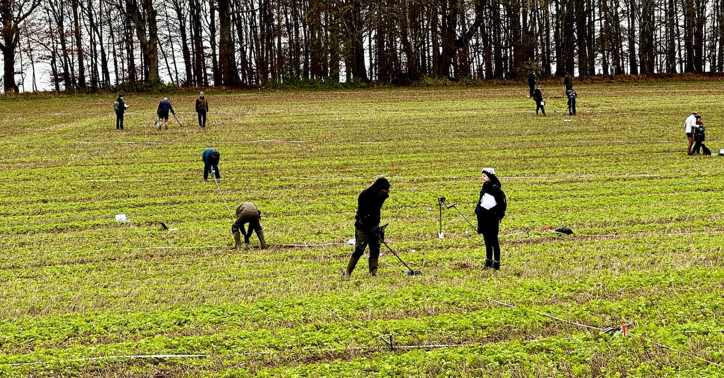 SYMPOSIUM - Detecting the Past: Integrating Metal-Detecting & Archaeology